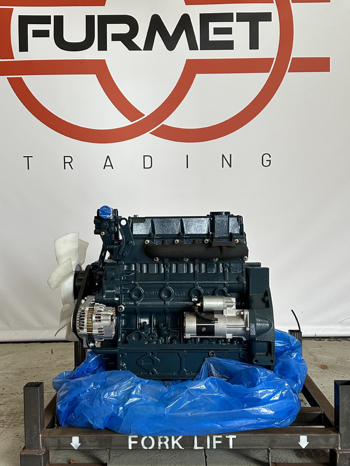 Kubota V3300 - Motor: 2 kép. Kubota V3300 - Motor: 2 kép.
