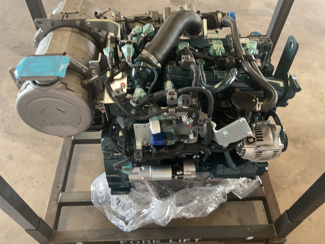 Kubota V3307 CR-T - Motor: 5 kép. Kubota V3307 CR-T - Motor: 5 kép.