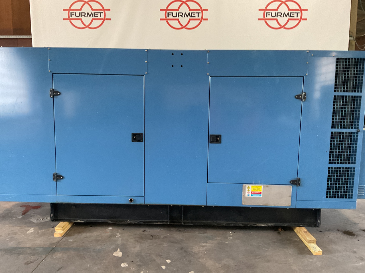 Volvo 500KVA, Generatorset. Like brand new. 98 Running hours since new! - Áramfejlesztő: 2 kép. Volvo 500KVA, Generatorset. Like brand new. 98 Running hours since new! - Áramfejlesztő: 2 kép.