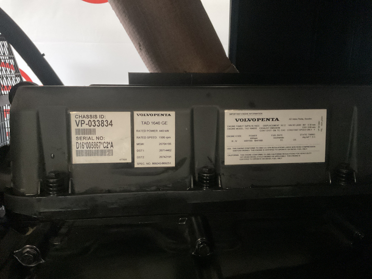 Volvo 500KVA, Generatorset. Like brand new. 98 Running hours since new! - Áramfejlesztő: 3 kép. Volvo 500KVA, Generatorset. Like brand new. 98 Running hours since new! - Áramfejlesztő: 3 kép.