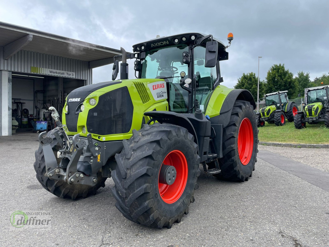 CLAAS Axion 830 C-MATIC - Traktor: 1 kép. CLAAS Axion 830 C-MATIC - Traktor: 1 kép.