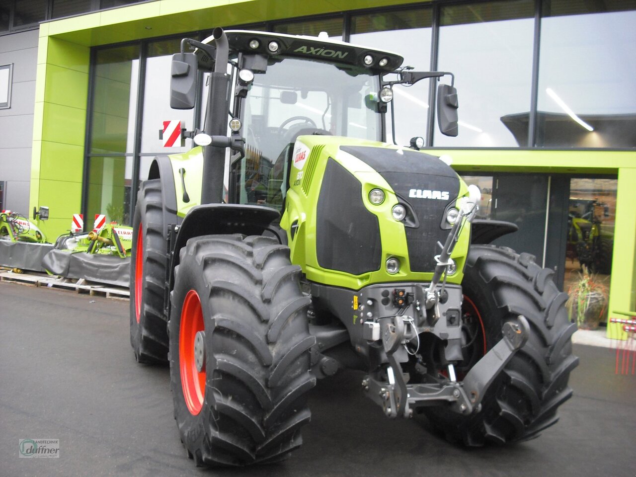 CLAAS Axion 870 CMATIC CEBIS - Traktor: 5 kép. CLAAS Axion 870 CMATIC CEBIS - Traktor: 5 kép.