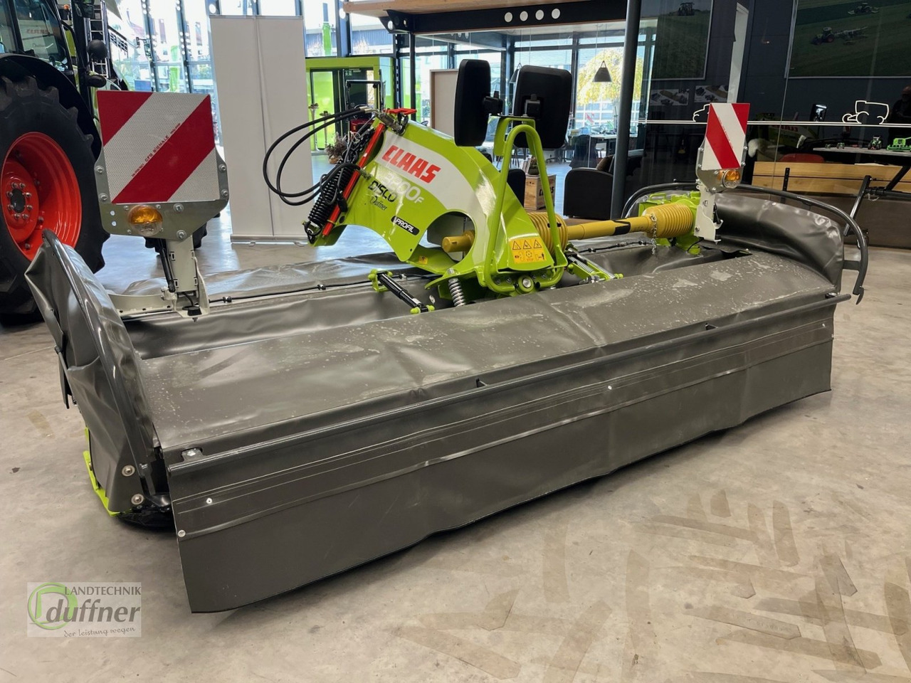 CLAAS Disco 3200 F Profil - Fűkasza: 1 kép. CLAAS Disco 3200 F Profil - Fűkasza: 1 kép.