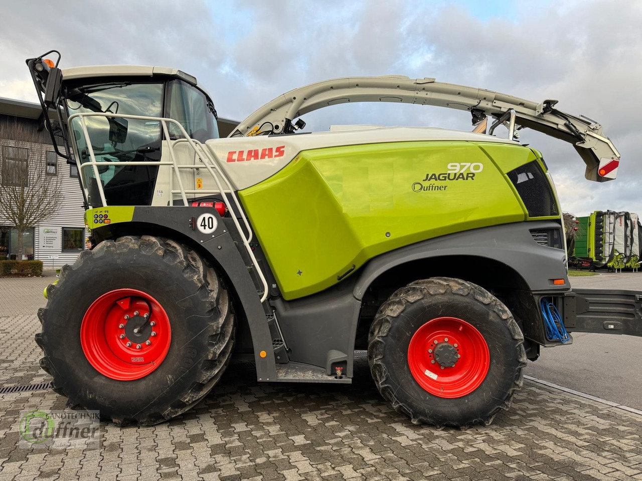 CLAAS Jaguar 970 A - Önjáró szecskázógép: 2 kép. CLAAS Jaguar 970 A - Önjáró szecskázógép: 2 kép.