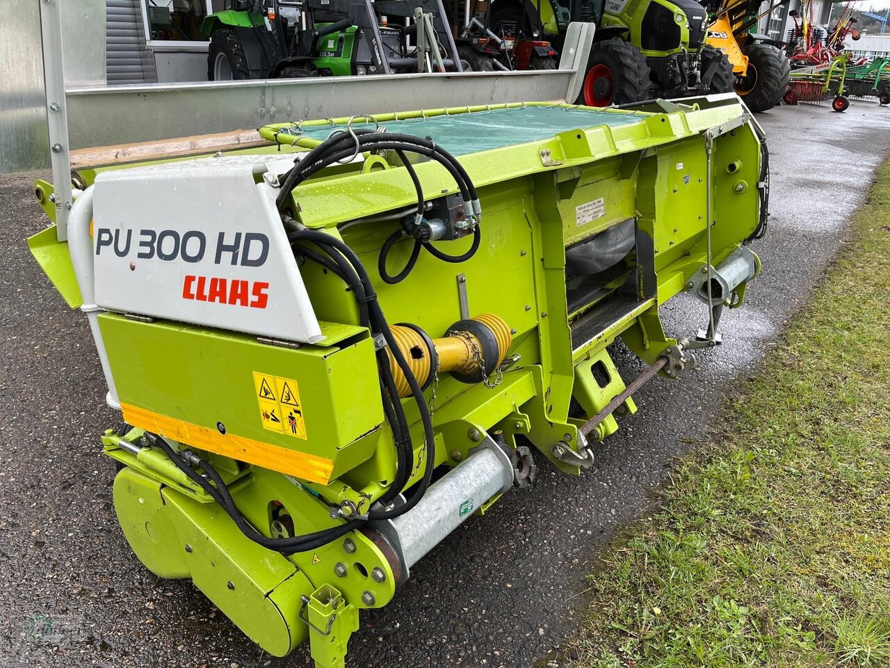 CLAAS PU 300 HD L Pro - Takarmánybetakarító gép: 5 kép. CLAAS PU 300 HD L Pro - Takarmánybetakarító gép: 5 kép.