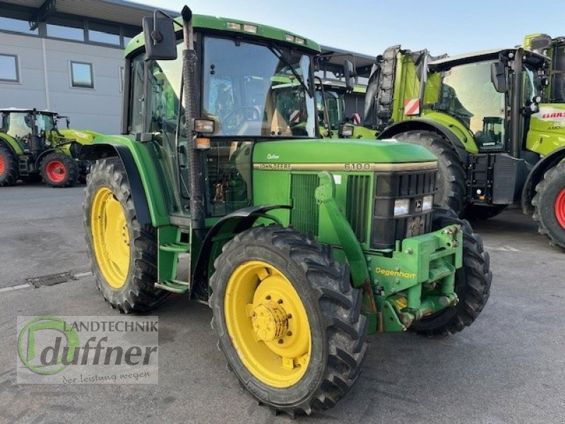 John Deere 6100 - Traktor: 3 kép. John Deere 6100 - Traktor: 3 kép.