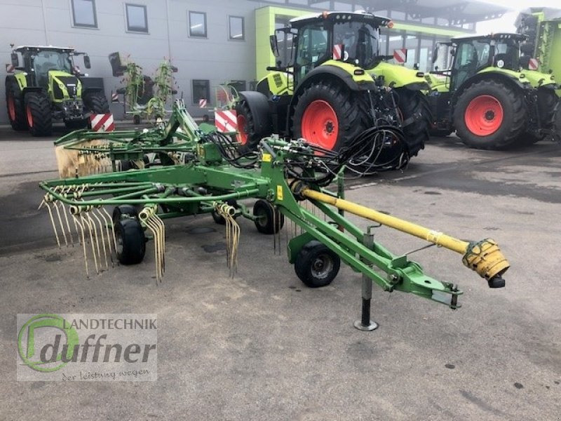 Krone Swadro 710/26 T - Szénaforgató: 2 kép. Krone Swadro 710/26 T - Szénaforgató: 2 kép.