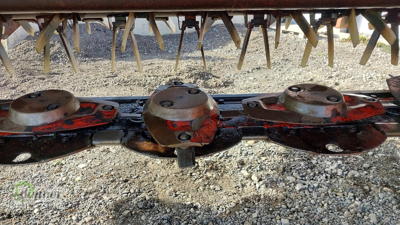 Kuhn FC 313 Lift-Control - Fűkasza: 5 kép. Kuhn FC 313 Lift-Control - Fűkasza: 5 kép.