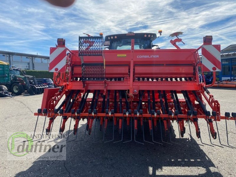 Kuhn HRB 303 Integra 3003 - Kombinált vetőgép: 2 kép. Kuhn HRB 303 Integra 3003 - Kombinált vetőgép: 2 kép.