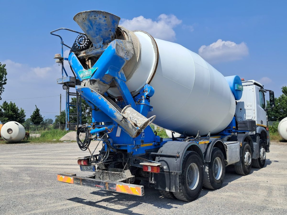 MERCEDES AROCS 4142 - Betonmixer: 3 kép. MERCEDES AROCS 4142 - Betonmixer: 3 kép.