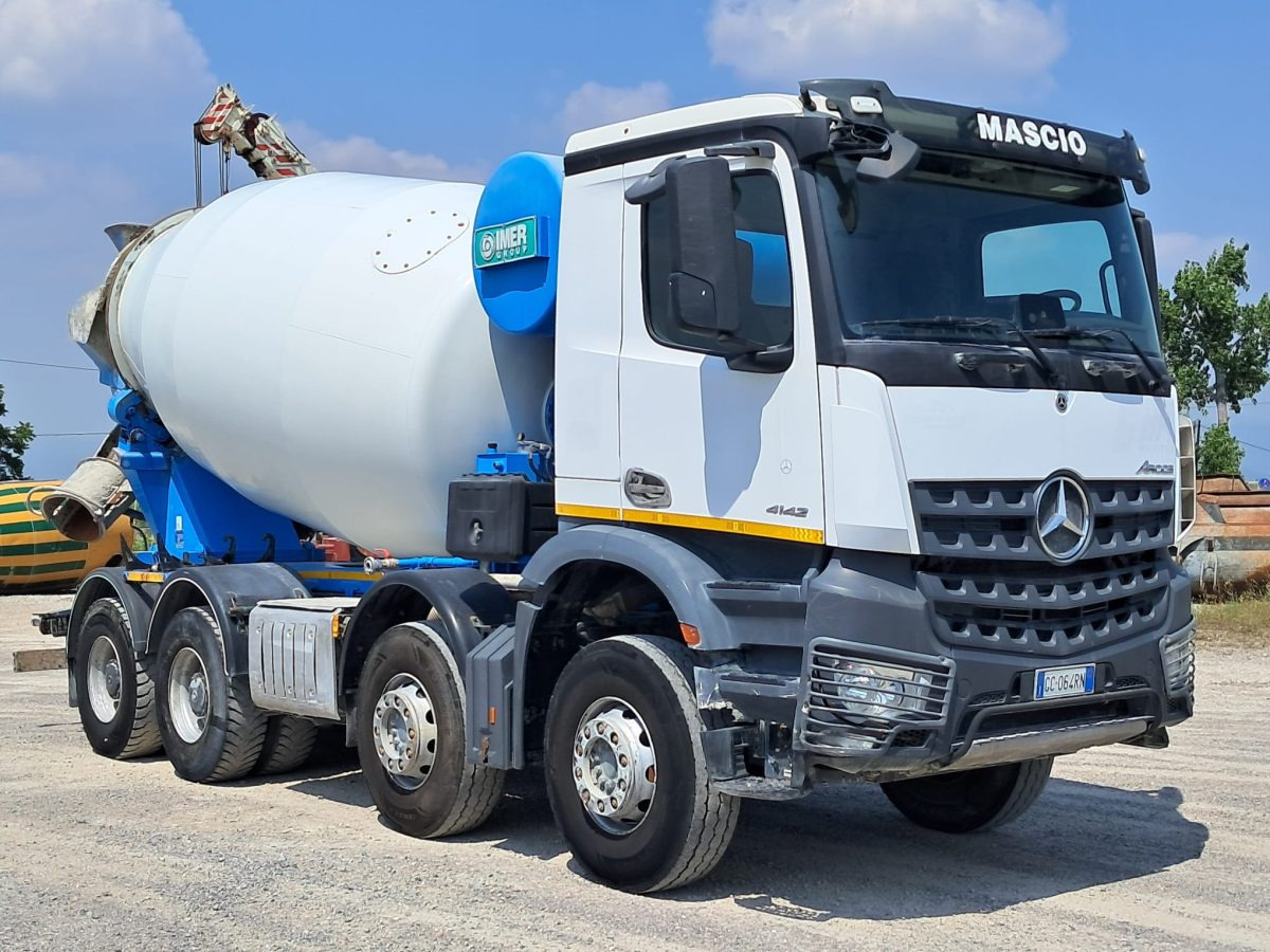MERCEDES AROCS 4142 - Betonmixer: 1 kép. MERCEDES AROCS 4142 - Betonmixer: 1 kép.