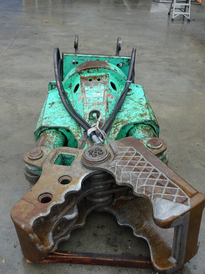 MONTABERT DA370ME - Roppantó olló: 1 kép. MONTABERT DA370ME - Roppantó olló: 1 kép.