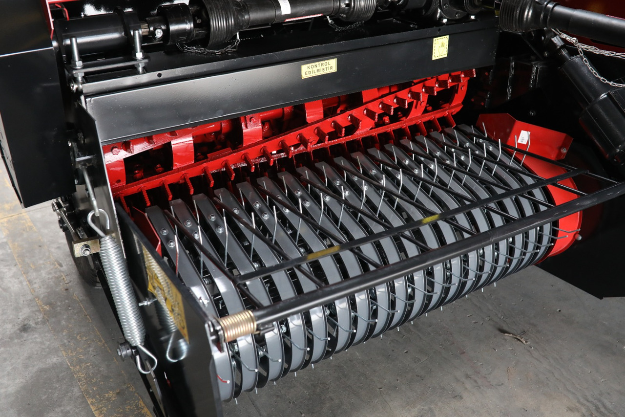 ELİBOL TW03S 3 STRING TWINE BALER - Kocka bálázó: 2 kép. ELİBOL TW03S 3 STRING TWINE BALER - Kocka bálázó: 2 kép.