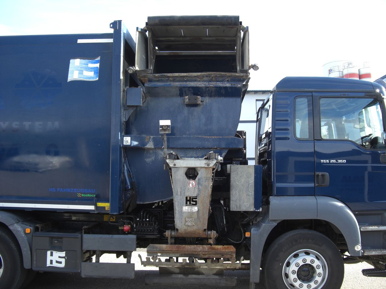 MAN 26360FNLL / RECHTSGEST. - Szemetesautó: 5 kép. MAN 26360FNLL / RECHTSGEST. - Szemetesautó: 5 kép.