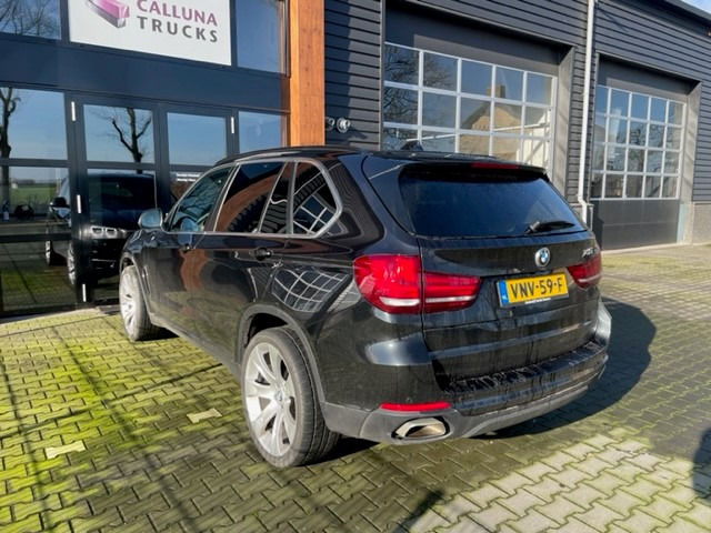 BMW X5 XDRIVE 30d - Terepjáró/ SUV: 3 kép. BMW X5 XDRIVE 30d - Terepjáró/ SUV: 3 kép.