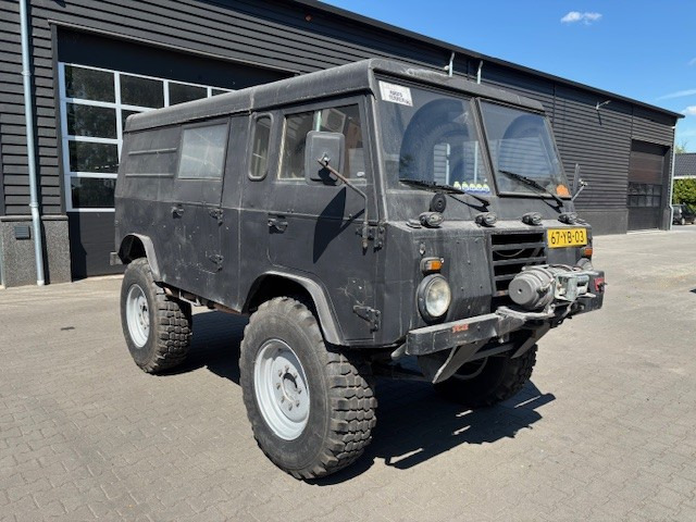 Volvo C303 4x4, Laplander 5 zitplaatsen - Lakóautó: 2 kép. Volvo C303 4x4, Laplander 5 zitplaatsen - Lakóautó: 2 kép.