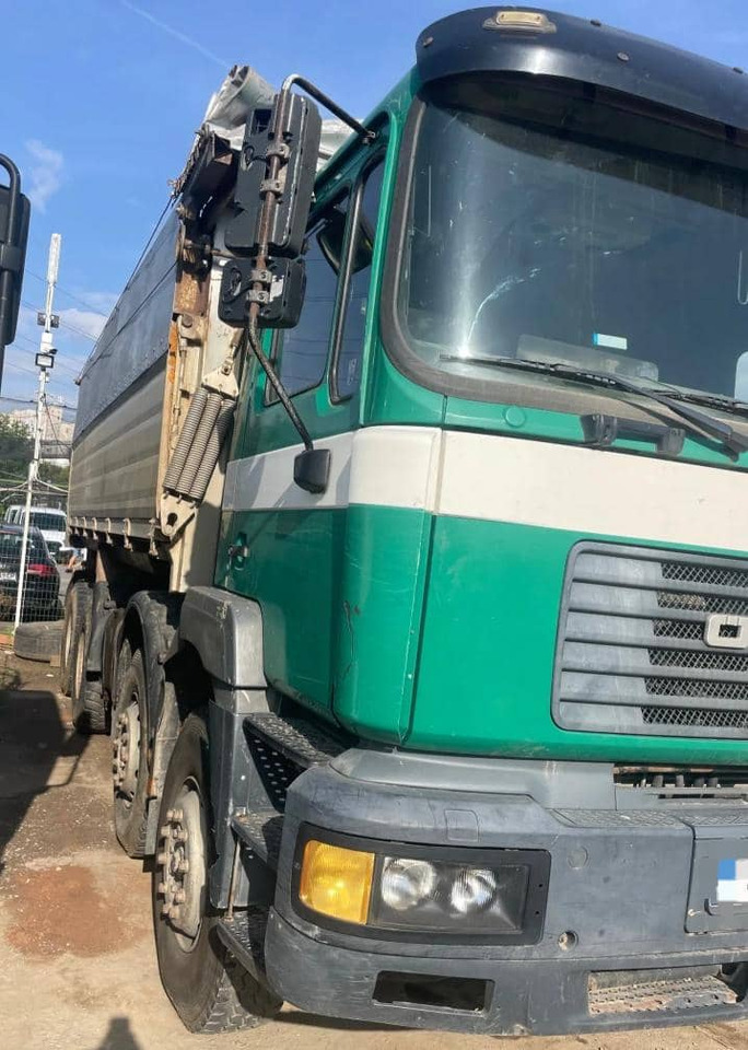 MAN 40.414 - Billenőplatós teherautó: 2 kép. MAN 40.414 - Billenőplatós teherautó: 2 kép.