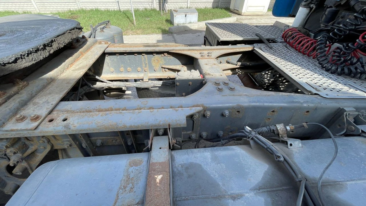 DAF CF 85.430 Tractor head - Nyergesvontató: 5 kép. DAF CF 85.430 Tractor head - Nyergesvontató: 5 kép.