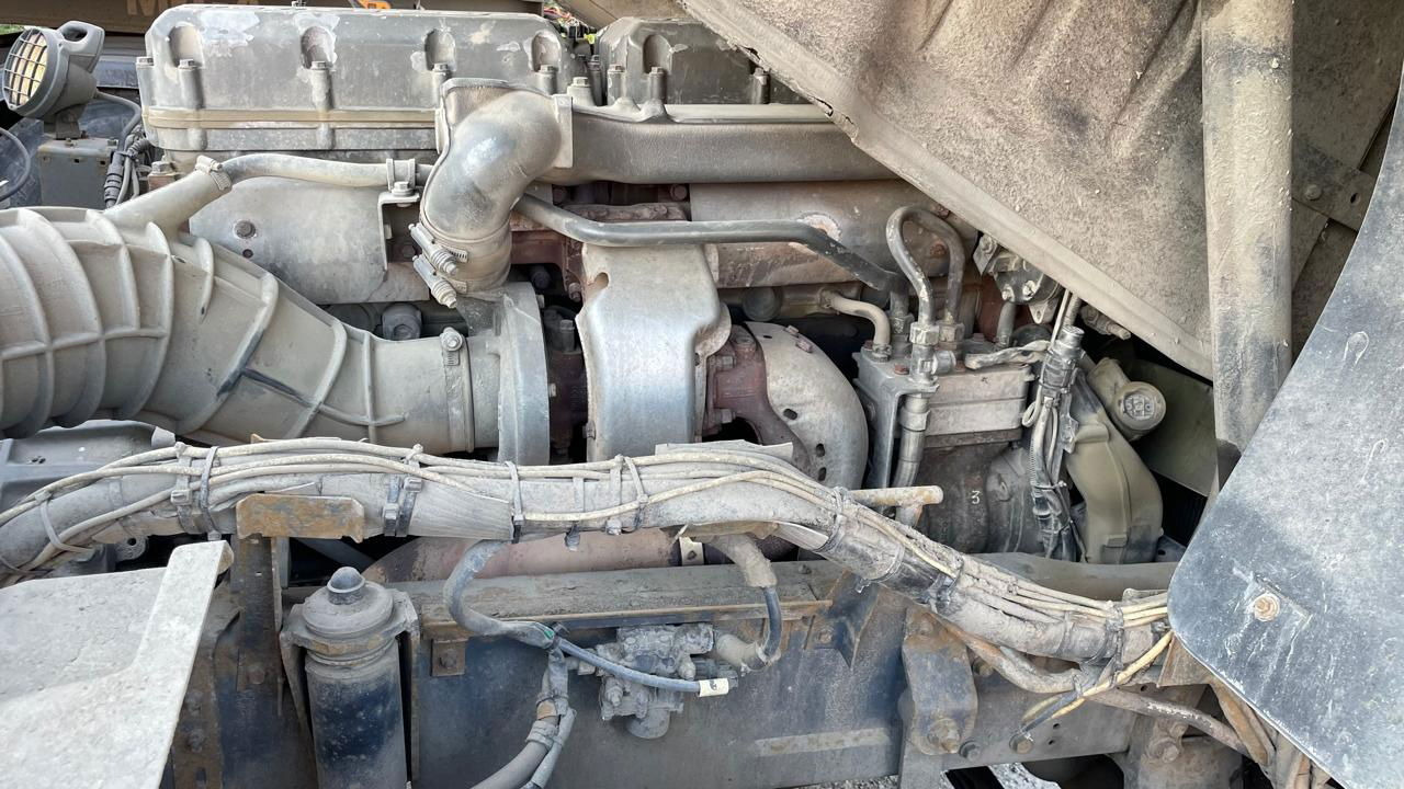 Nyergesvontató DAF XF 95.430 Tractor unit: 12 kép.