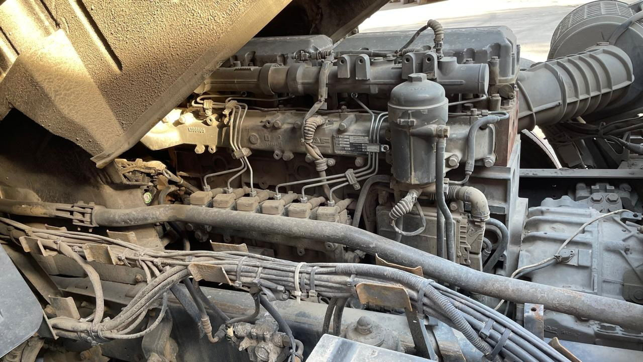 Nyergesvontató DAF XF 95.430 Tractor unit: 11 kép.