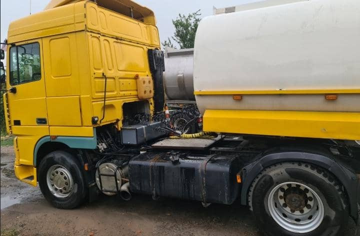 DAF XF 95 - Nyergesvontató: 4 kép. DAF XF 95 - Nyergesvontató: 4 kép.