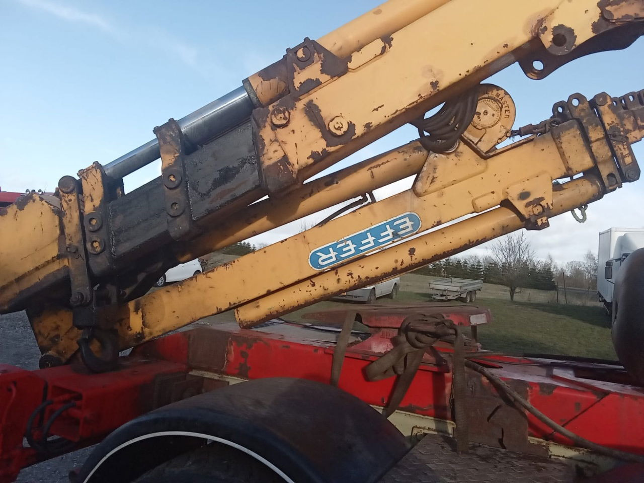 Scania R143-450 V8 Tractor unit with crane - Nyergesvontató: 5 kép. Scania R143-450 V8 Tractor unit with crane - Nyergesvontató: 5 kép.