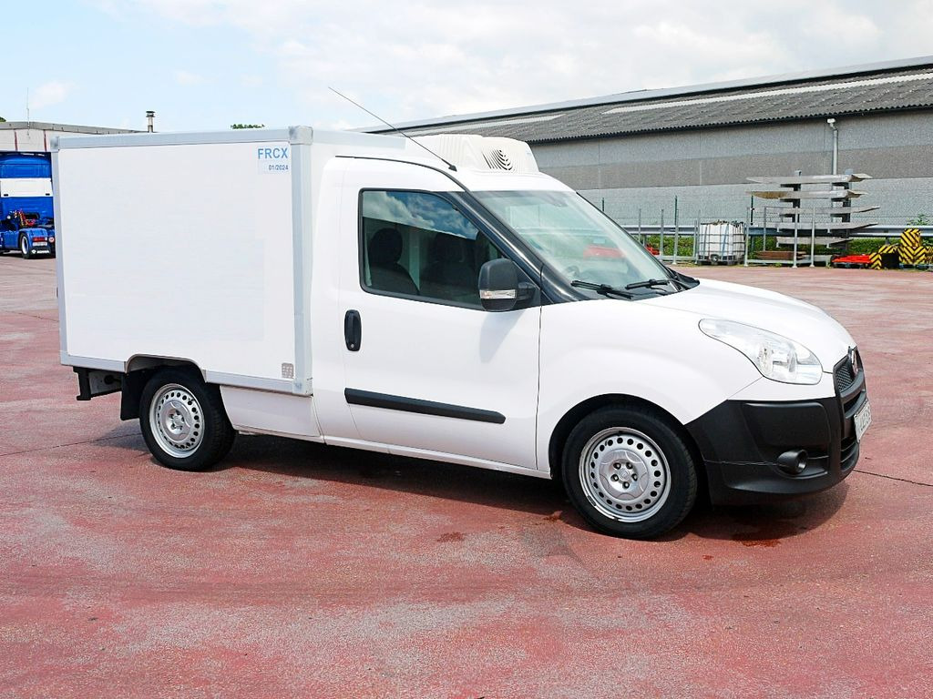 Fiat 1.3 DOBLO KUHLKOFFER RELEC FROD TR15 -20C Fiat 1.3 DOBLO KUHLKOFFER RELEC FROD TR15 -20C - Hűtős kisteherautó: 2 kép. Fiat 1.3 DOBLO KUHLKOFFER RELEC FROD TR15 -20C Fiat 1.3 DOBLO KUHLKOFFER RELEC FROD TR15 -20C - Hűtős kisteherautó: 2 kép.