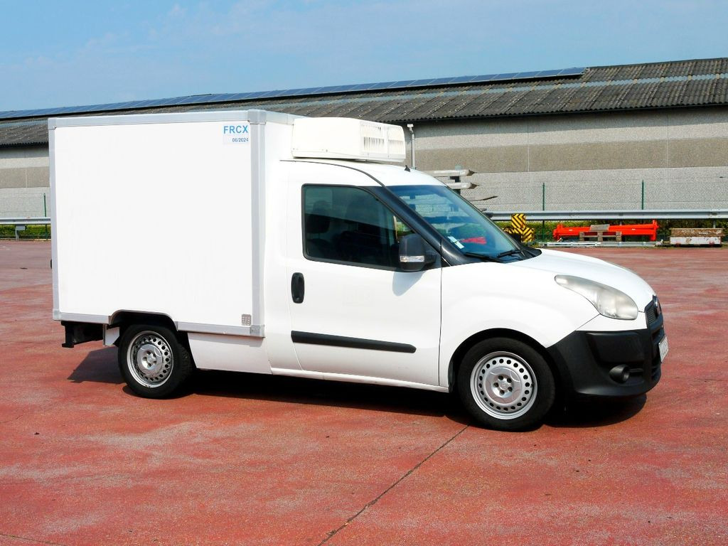 Fiat DOBLO 1.3 KUHLKOFFER RELEC FROD TR22 -20C  - Hűtős kisteherautó: 2 kép. Fiat DOBLO 1.3 KUHLKOFFER RELEC FROD TR22 -20C  - Hűtős kisteherautó: 2 kép.