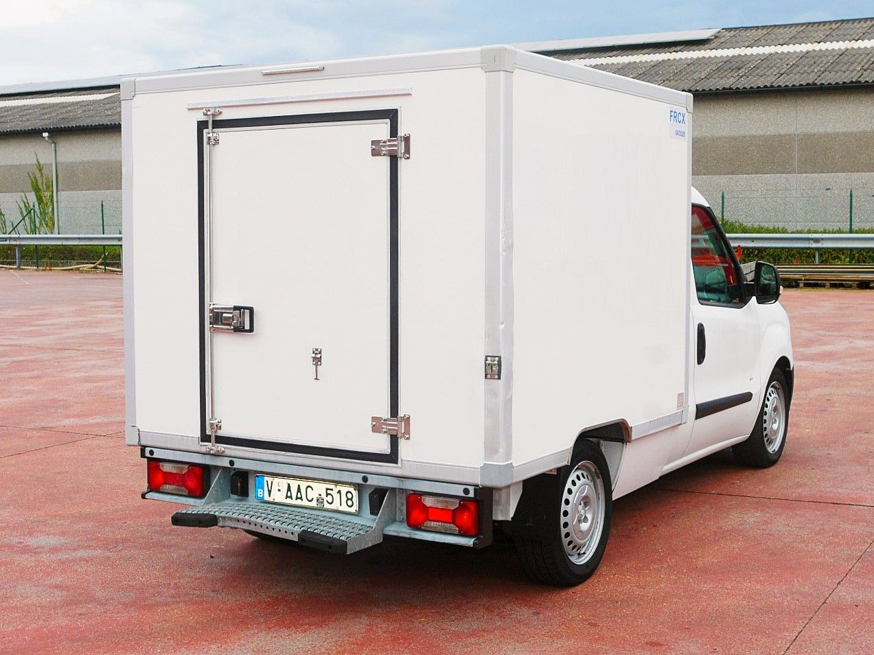 Fiat DOBLO 1.3 KUHLKOFFER RELEC FROID TR 22 -20C - Hűtős kisteherautó: 5 kép. Fiat DOBLO 1.3 KUHLKOFFER RELEC FROID TR 22 -20C - Hűtős kisteherautó: 5 kép.