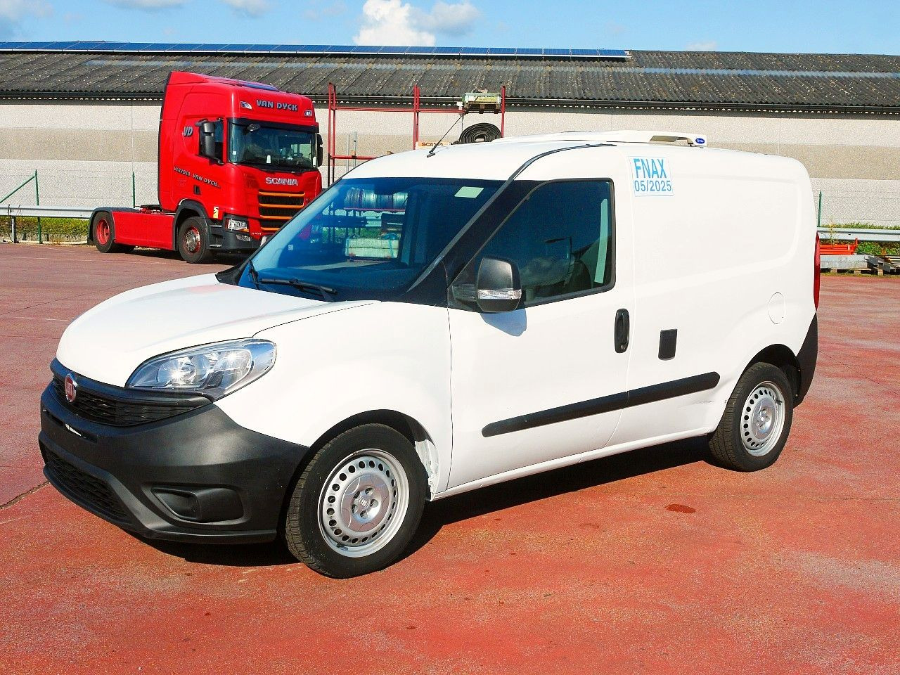 Fiat DOBLO 1.4 KUHLKASTENWAGEN CARRIER NEOS -20c E6 - Hűtős kisteherautó: 3 kép. Fiat DOBLO 1.4 KUHLKASTENWAGEN CARRIER NEOS -20c E6 - Hűtős kisteherautó: 3 kép.