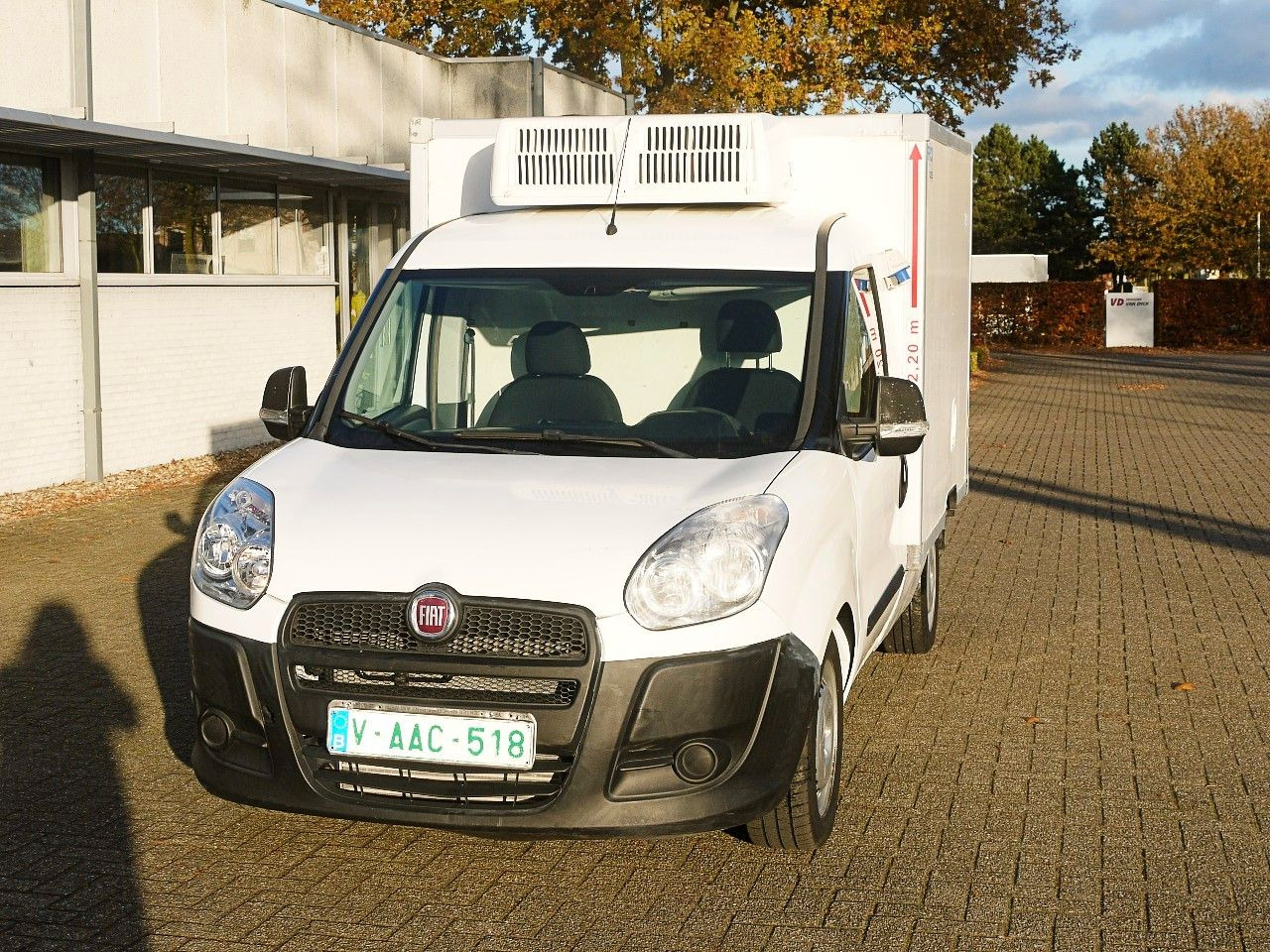 Fiat DOBLO 1.6 KUHLKOFFER CARRIER XARIOS -20 / AIRCO - Hűtős kisteherautó: 4 kép. Fiat DOBLO 1.6 KUHLKOFFER CARRIER XARIOS -20 / AIRCO - Hűtős kisteherautó: 4 kép.