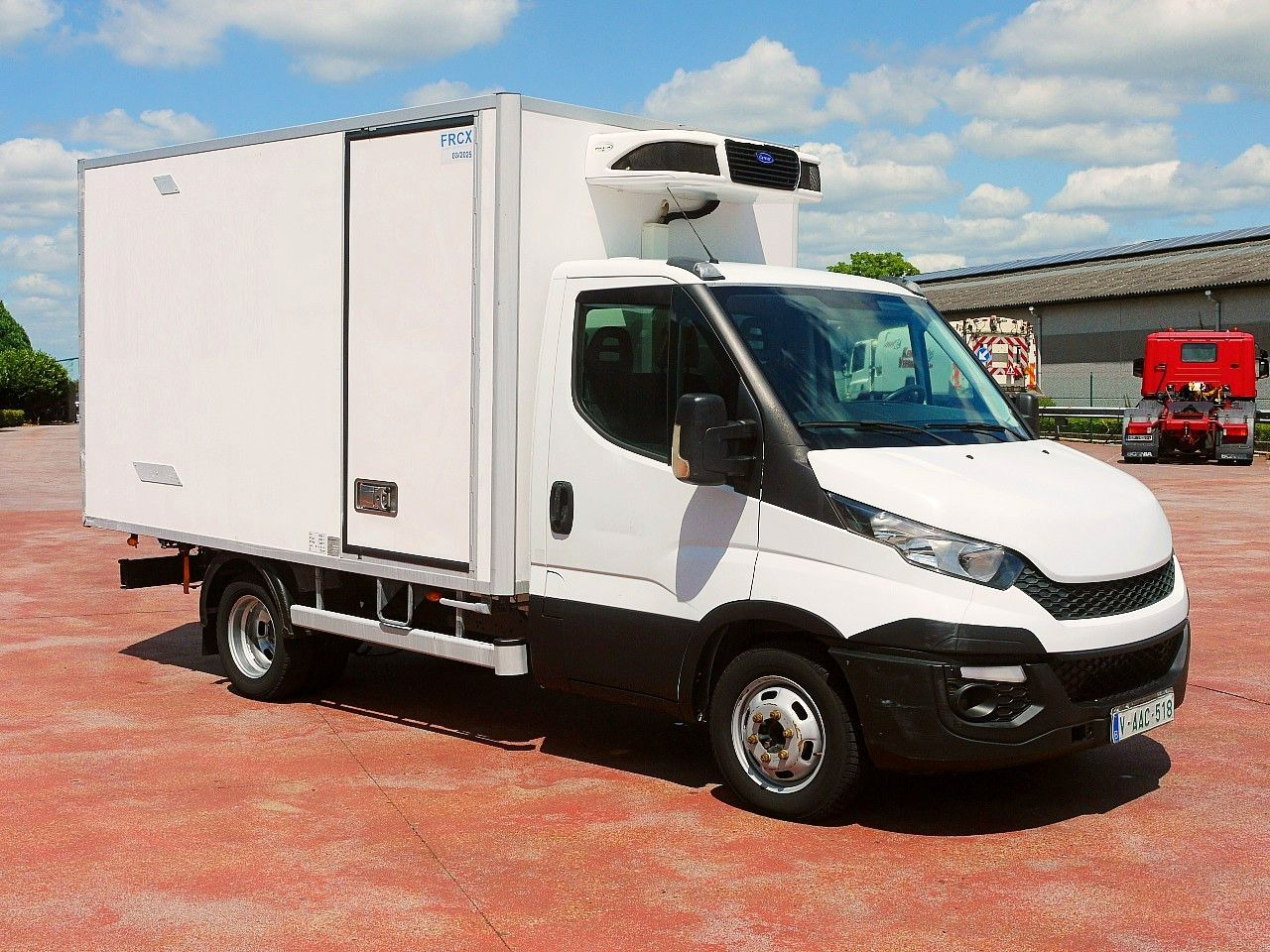 Iveco 35C13 DAILY KUHLKOFFER CARRIER PULSOR 400 AIRCO - Hűtős kisteherautó: 2 kép. Iveco 35C13 DAILY KUHLKOFFER CARRIER PULSOR 400 AIRCO - Hűtős kisteherautó: 2 kép.