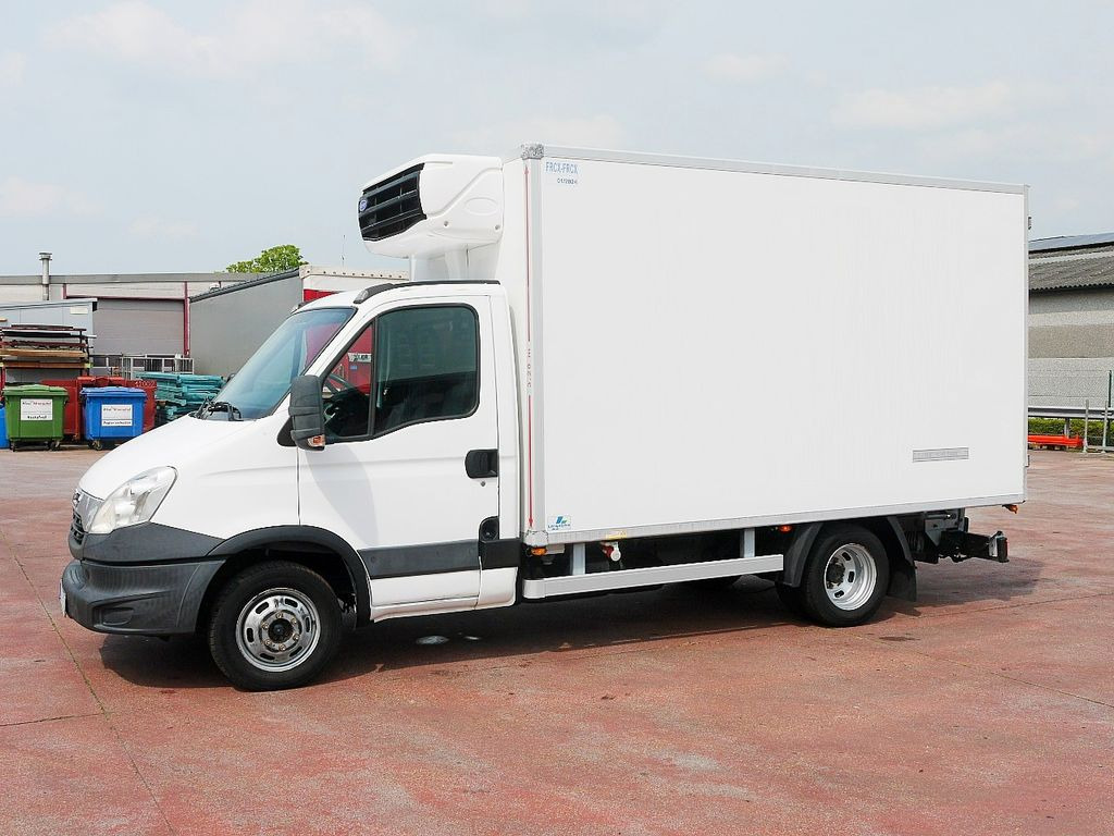 Iveco 35C15 3.0 DAILY KUHLKOFFER CARRIER XARIOS 600 MT - Hűtős kisteherautó: 3 kép. Iveco 35C15 3.0 DAILY KUHLKOFFER CARRIER XARIOS 600 MT - Hűtős kisteherautó: 3 kép.