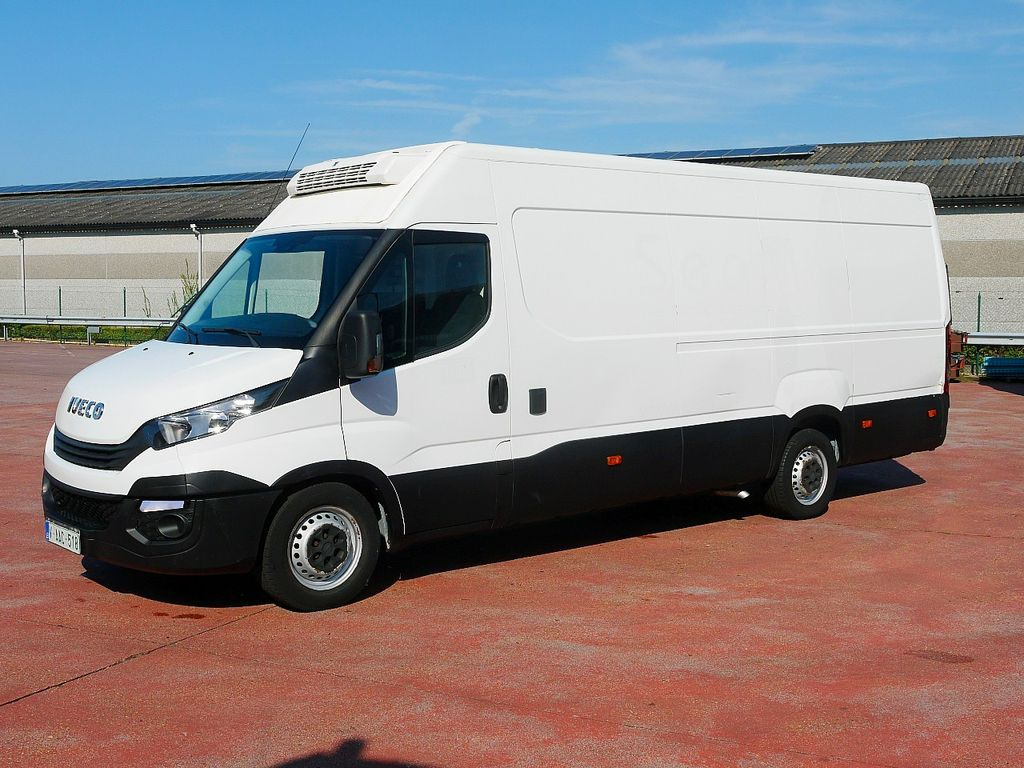 Iveco 35S18 DAILY KUHLKASTENWAGEN THERMOKING V300 MT - Hűtős kisteherautó: 4 kép. Iveco 35S18 DAILY KUHLKASTENWAGEN THERMOKING V300 MT - Hűtős kisteherautó: 4 kép.