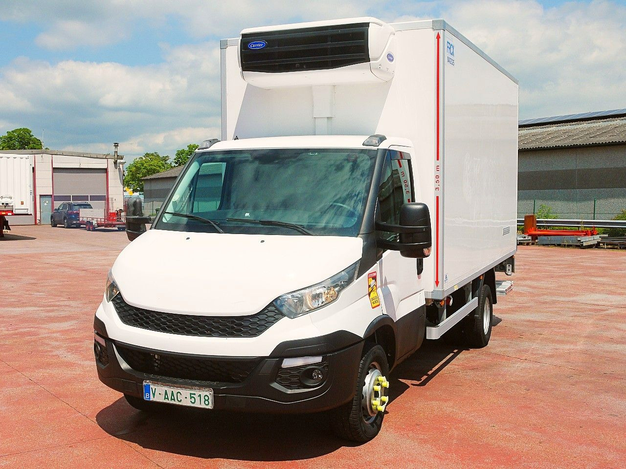 Iveco 70C17 KUHLKOFFER CARRIER XARIOS 500 A/C LUFT LBW - Hűtős kisteherautó: 5 kép. Iveco 70C17 KUHLKOFFER CARRIER XARIOS 500 A/C LUFT LBW - Hűtős kisteherautó: 5 kép.