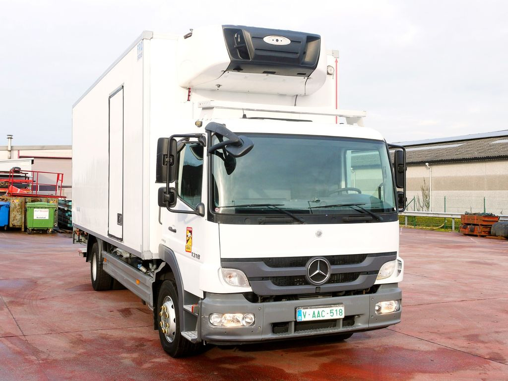 Mercedes-Benz 1318 ATEGO KUHLKOFFER CARRIER SUPRA 750 LBW - Hűtős teherautó: 1 kép. Mercedes-Benz 1318 ATEGO KUHLKOFFER CARRIER SUPRA 750 LBW - Hűtős teherautó: 1 kép.