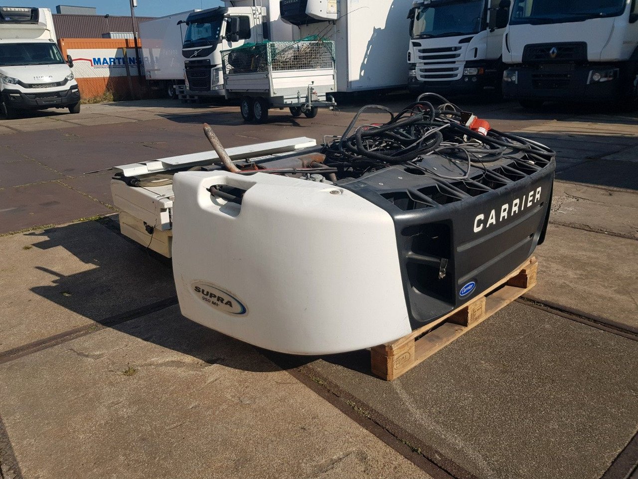 Mercedes-Benz 1829 AXOR NUR CARRIER SUPRA 950 MULTI TEMP. - Hűtős teherautó: 3 kép. Mercedes-Benz 1829 AXOR NUR CARRIER SUPRA 950 MULTI TEMP. - Hűtős teherautó: 3 kép.