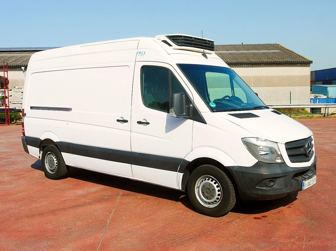 Mercedes-Benz 313 SPRINTER KUHLKASTENWAGEN CARRIER XARIOS -20C - Hűtős kisteherautó: 2 kép. Mercedes-Benz 313 SPRINTER KUHLKASTENWAGEN CARRIER XARIOS -20C - Hűtős kisteherautó: 2 kép.