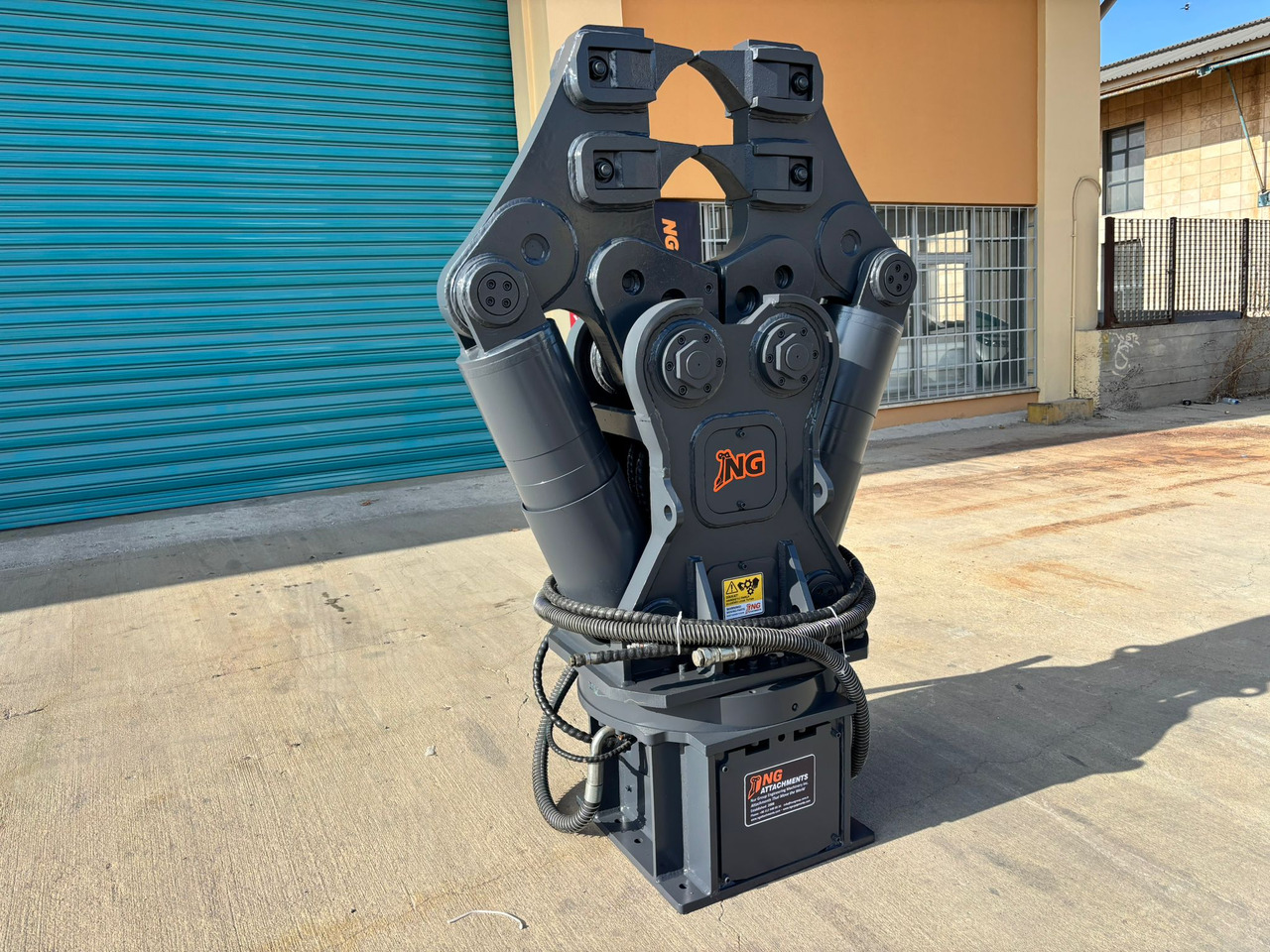 HYDRAULIC DEMOLITION SHEARS - STOCK - Roppantó olló - Kotrógép: 2 kép. HYDRAULIC DEMOLITION SHEARS - STOCK - Roppantó olló - Kotrógép: 2 kép.