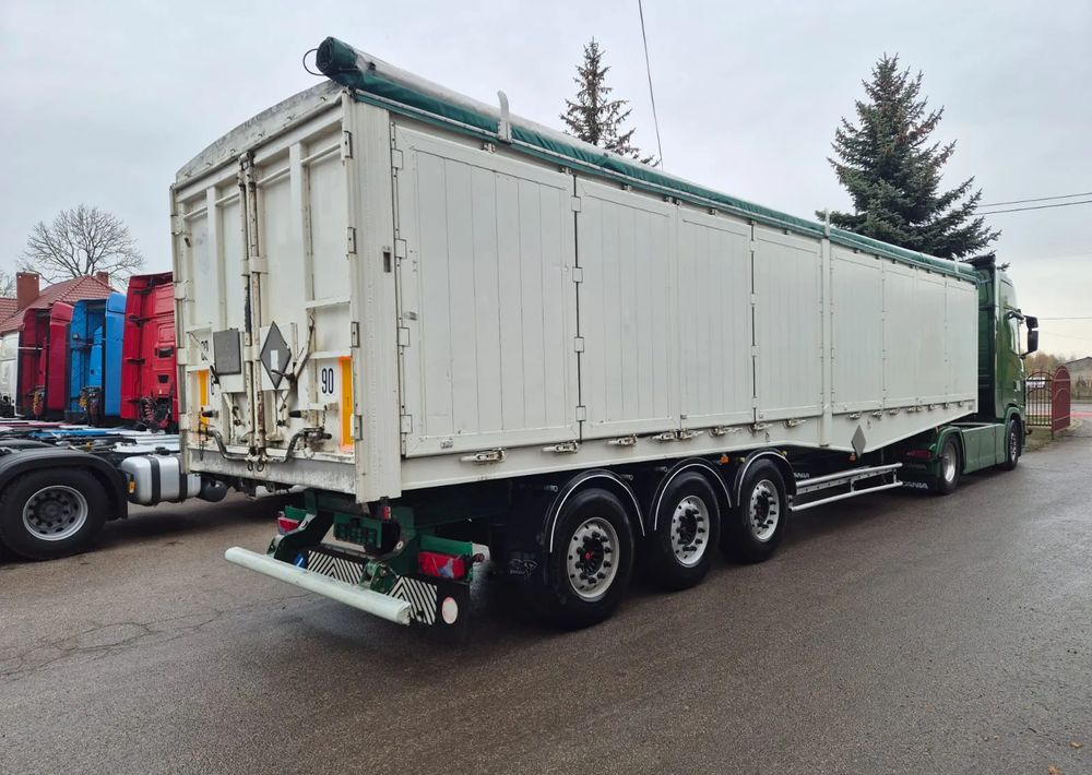 Benalu Wywrotka - Félpótkocsi billenőplatós: 4 kép. Benalu Wywrotka - Félpótkocsi billenőplatós: 4 kép.