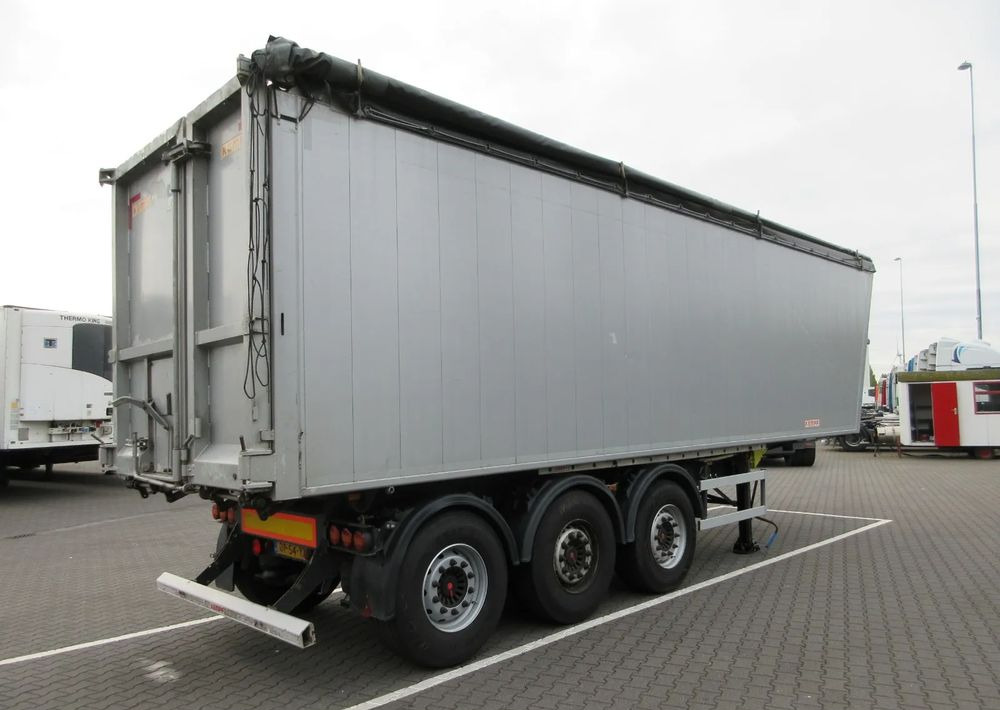 Kempf Wywrotka - Félpótkocsi billenőplatós: 1 kép. Kempf Wywrotka - Félpótkocsi billenőplatós: 1 kép.