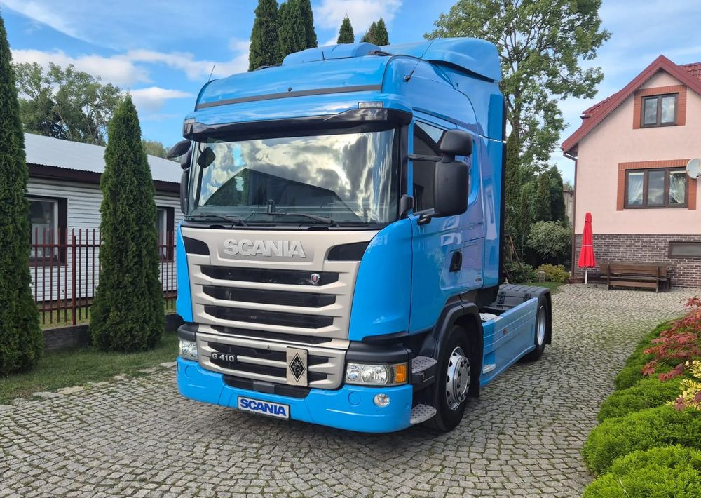 Scania R410 - Nyergesvontató: 1 kép. Scania R410 - Nyergesvontató: 1 kép.