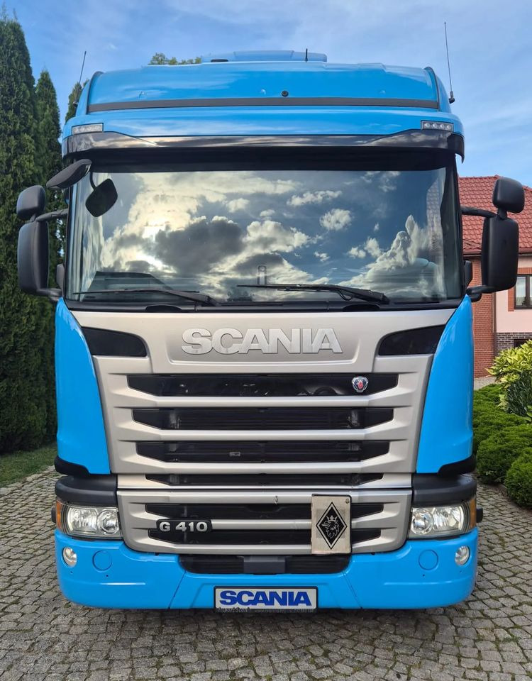 Scania R410 - Nyergesvontató: 2 kép. Scania R410 - Nyergesvontató: 2 kép.