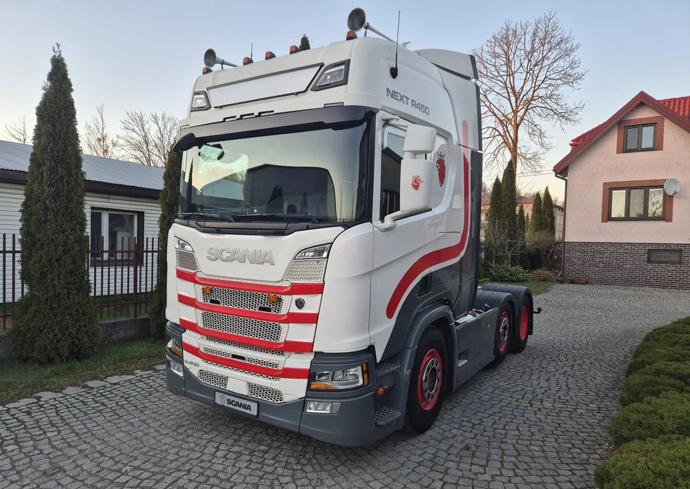 Scania R450 - Nyergesvontató: 1 kép. Scania R450 - Nyergesvontató: 1 kép.