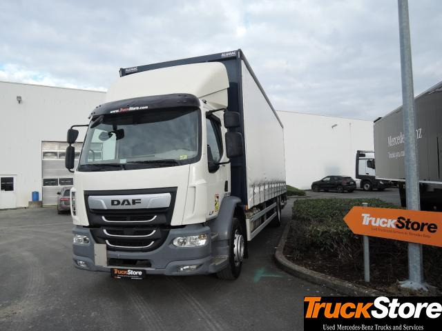 DAF LF 290 LBW 2.5T. - Ponyvás teherautó: 1 kép. DAF LF 290 LBW 2.5T. - Ponyvás teherautó: 1 kép.