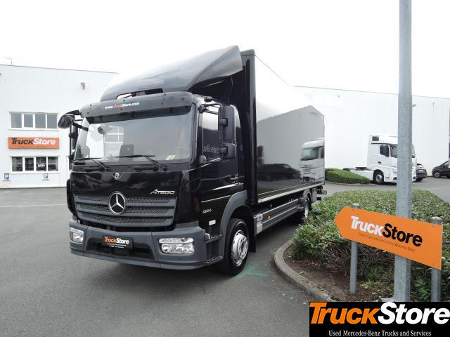 Mercedes-Benz Atego 1224 L - Dobozos felépítményű teherautó: 1 kép. Mercedes-Benz Atego 1224 L - Dobozos felépítményű teherautó: 1 kép.