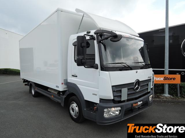 Mercedes-Benz Atego 818 L - Dobozos kisteherautó: 3 kép. Mercedes-Benz Atego 818 L - Dobozos kisteherautó: 3 kép.