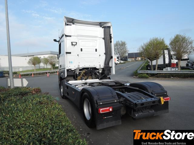 Mercedes-Benz Actros 1848 LS - Nyergesvontató: 5 kép. Mercedes-Benz Actros 1848 LS - Nyergesvontató: 5 kép.