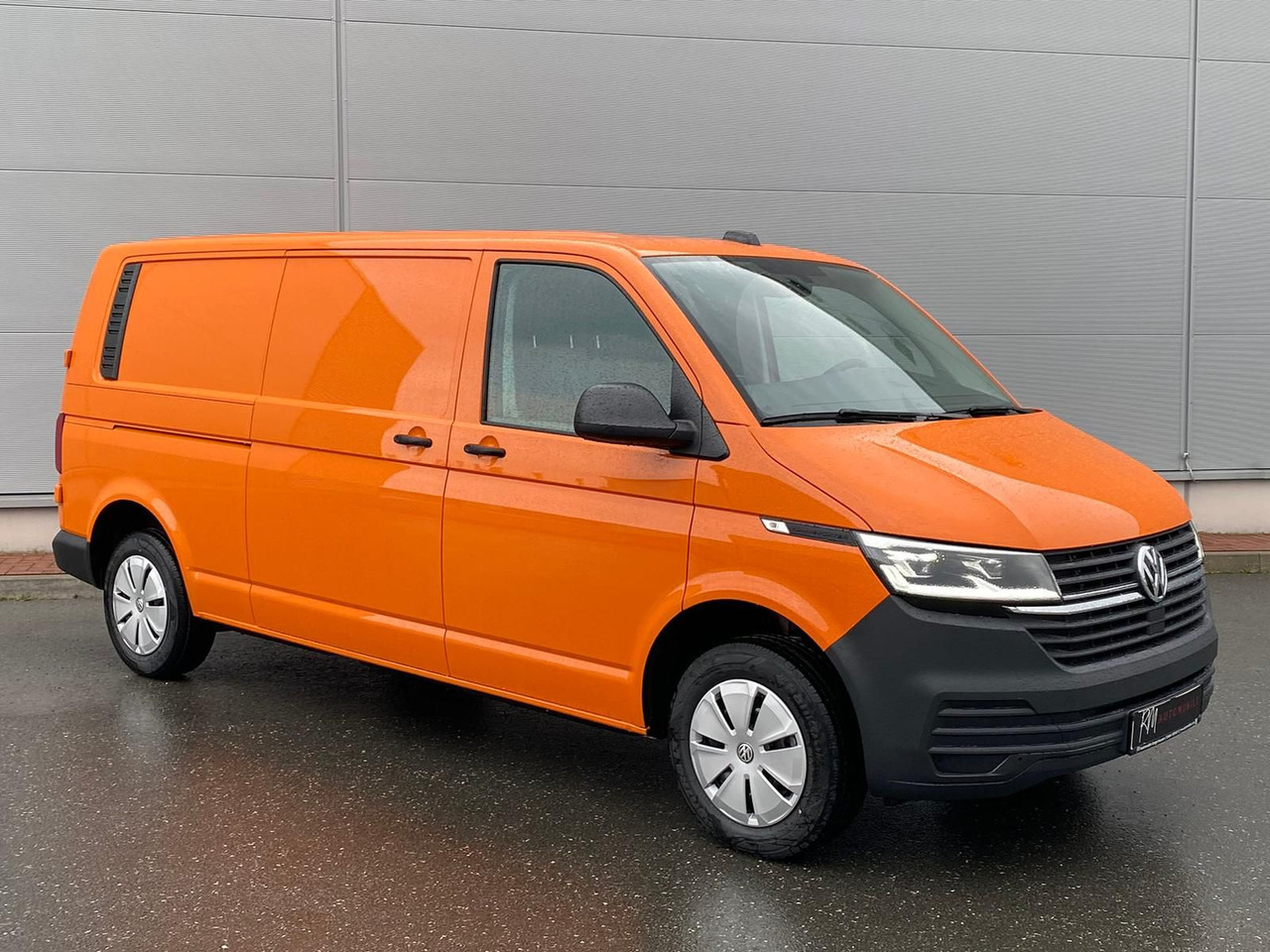 Volkswagen T6.1 Transporter Kasten lang LED PDC KLIMA SITZH - Kisteherautó: 2 kép. Volkswagen T6.1 Transporter Kasten lang LED PDC KLIMA SITZH - Kisteherautó: 2 kép.