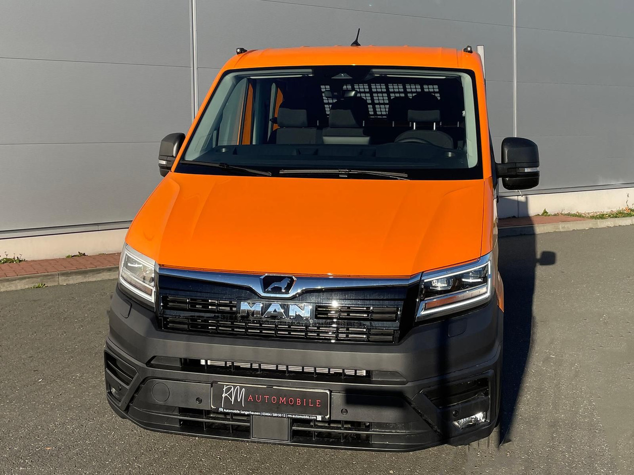 MAN TGE 3.160 Pritsche DOKA MR HECK AHK 3.5t ACC NAV - Platós kisteherautó, Duplakabinos kisteherautó: 3 kép. MAN TGE 3.160 Pritsche DOKA MR HECK AHK 3.5t ACC NAV - Platós kisteherautó, Duplakabinos kisteherautó: 3 kép.